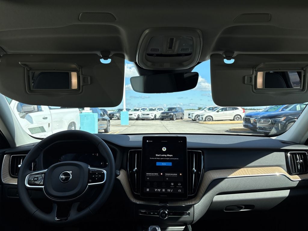 2026 Volvo XC60 B5 Plus