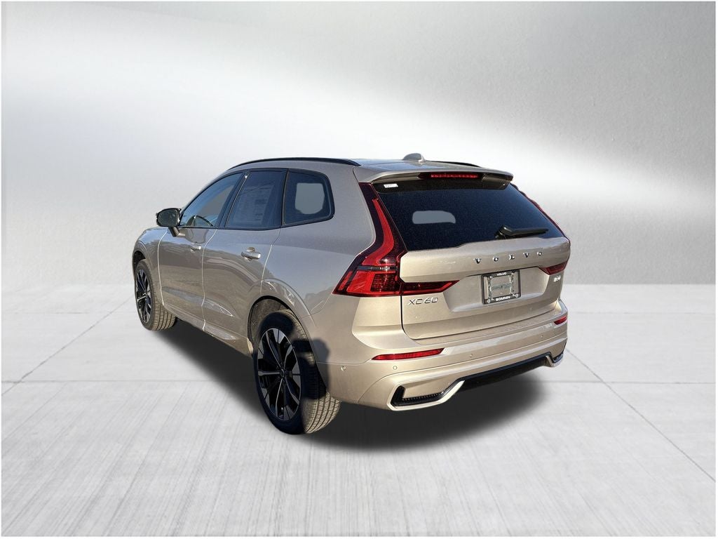 2026 Volvo XC60 B5 Plus