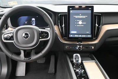2026 Volvo XC60 B5 Plus