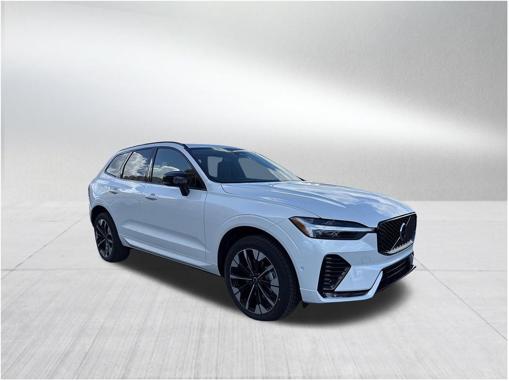 2026 Volvo XC60 B5 Plus