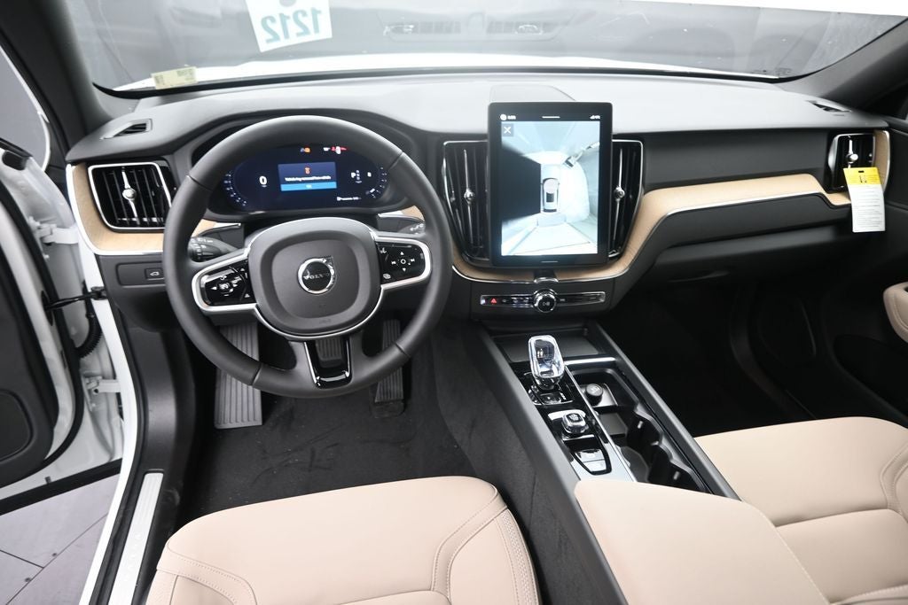 2026 Volvo XC60 B5 Plus