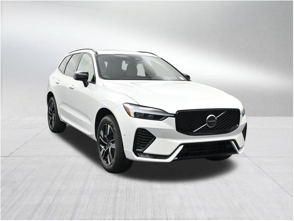 2026 Volvo XC60 B5 Plus