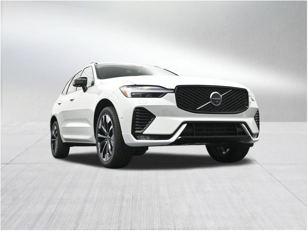 2026 Volvo XC60 B5 Plus