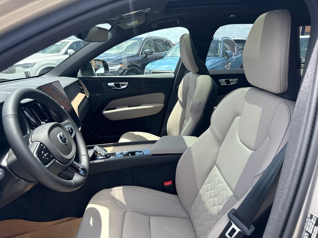 2026 Volvo XC60 B5 Plus