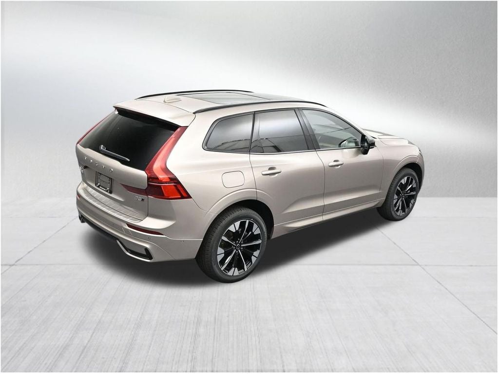2026 Volvo XC60 B5 Plus