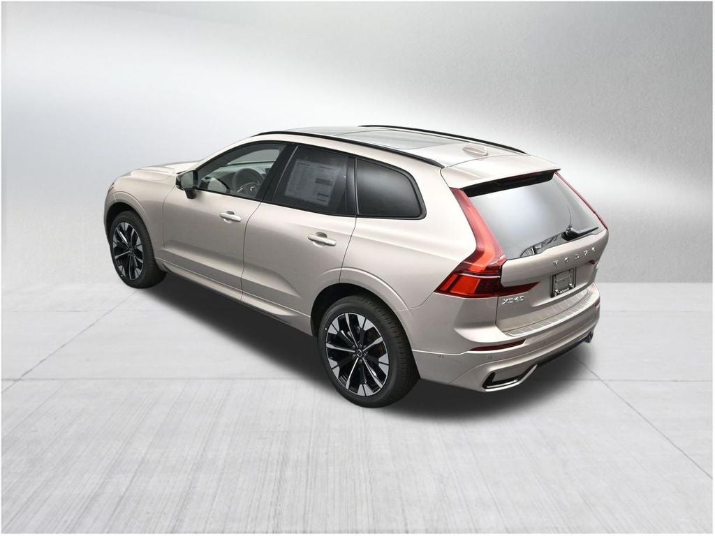 2026 Volvo XC60 B5 Plus