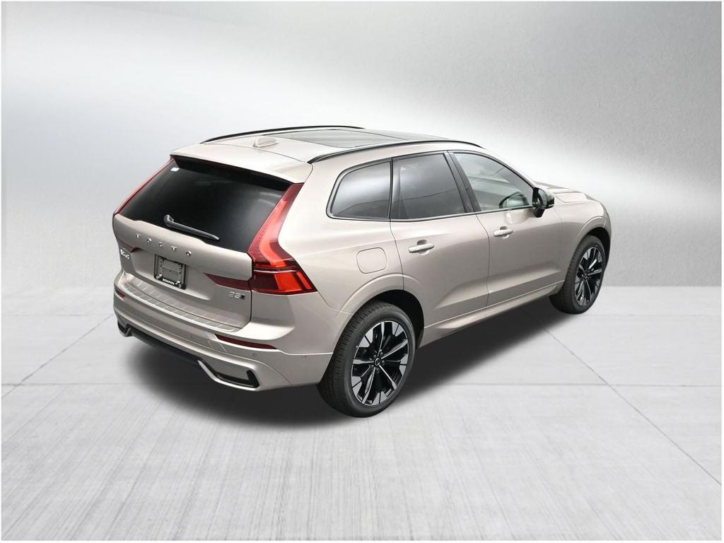 2026 Volvo XC60 B5 Plus