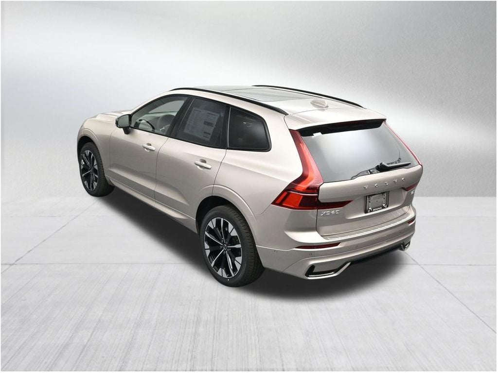 2026 Volvo XC60 B5 Plus