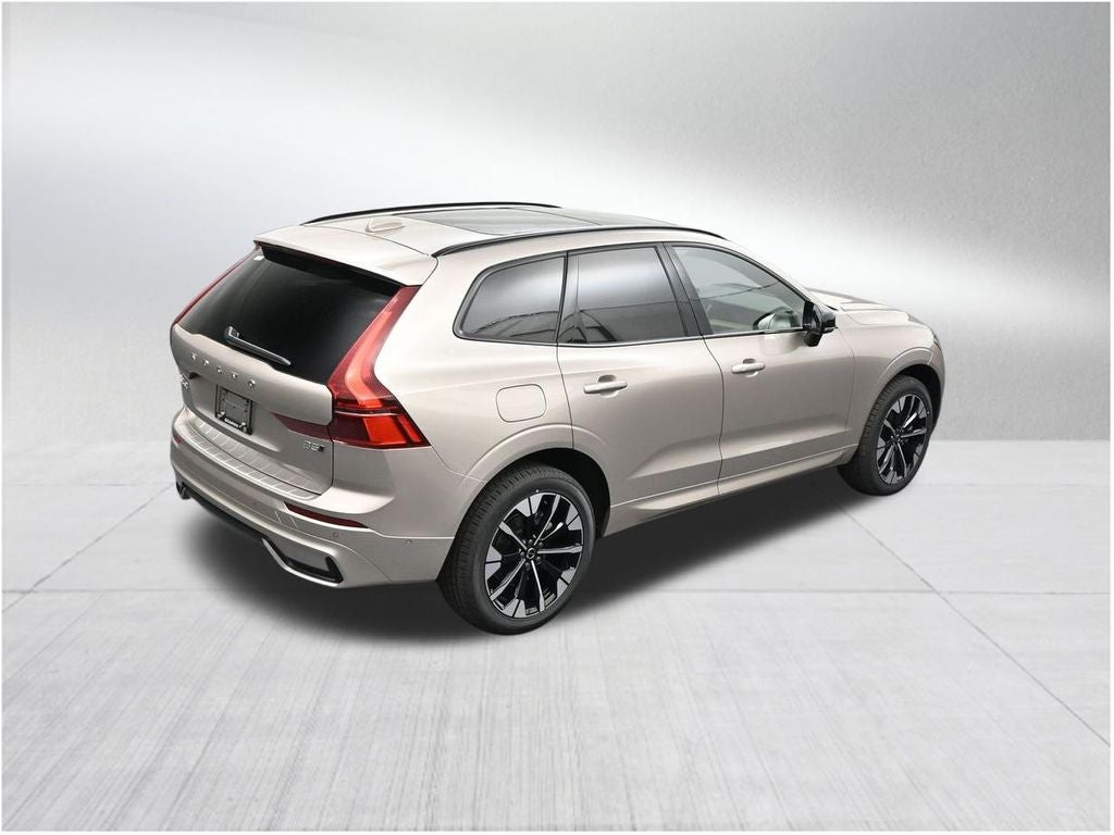2026 Volvo XC60 B5 Plus