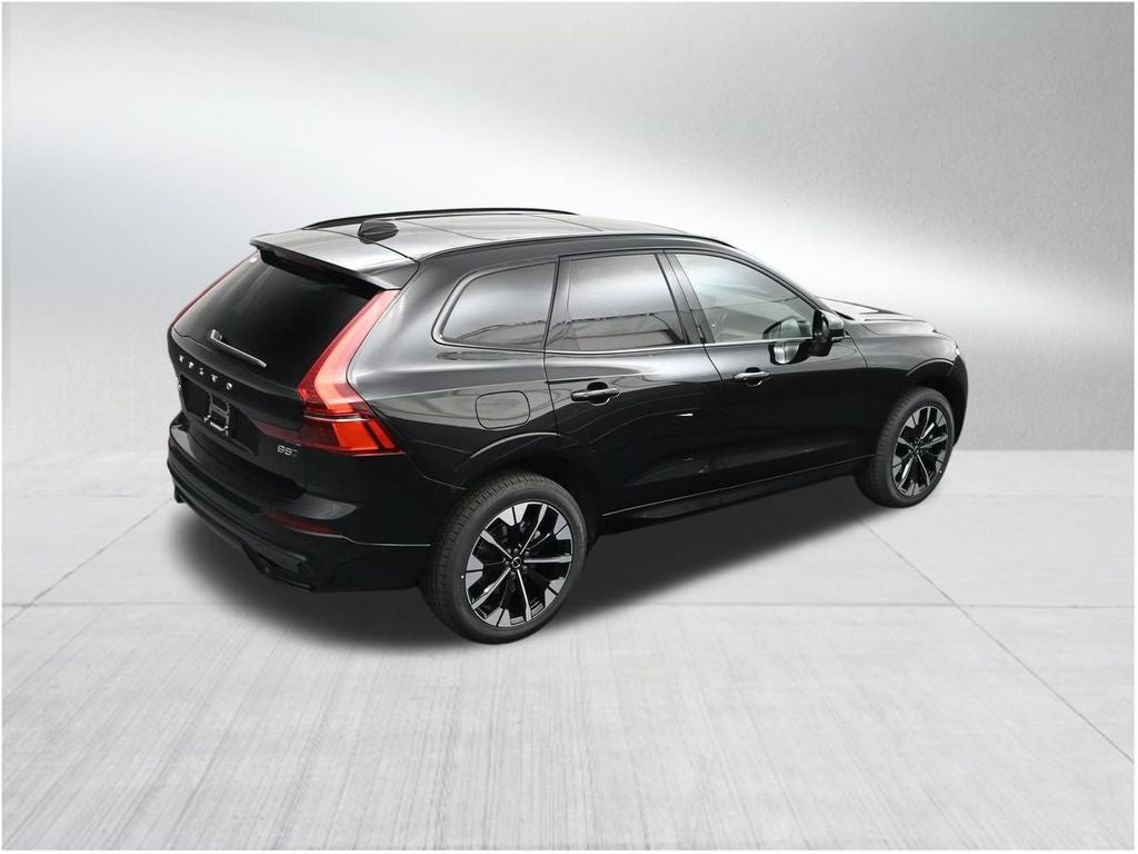 2026 Volvo XC60 B5 Plus