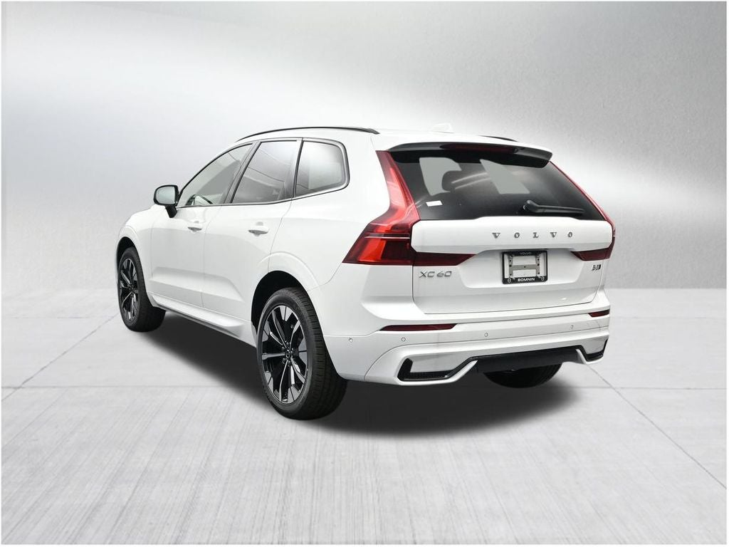 2026 Volvo XC60 B5 Plus