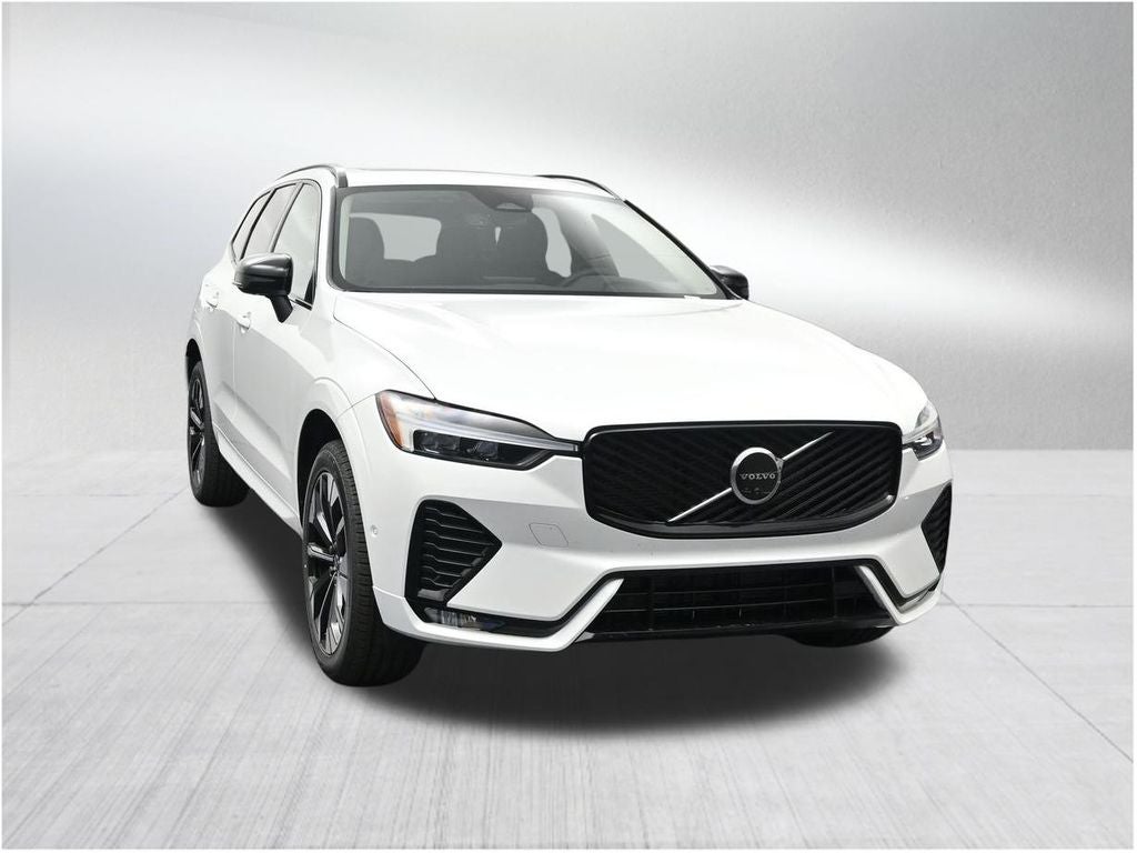 2026 Volvo XC60 B5 Plus