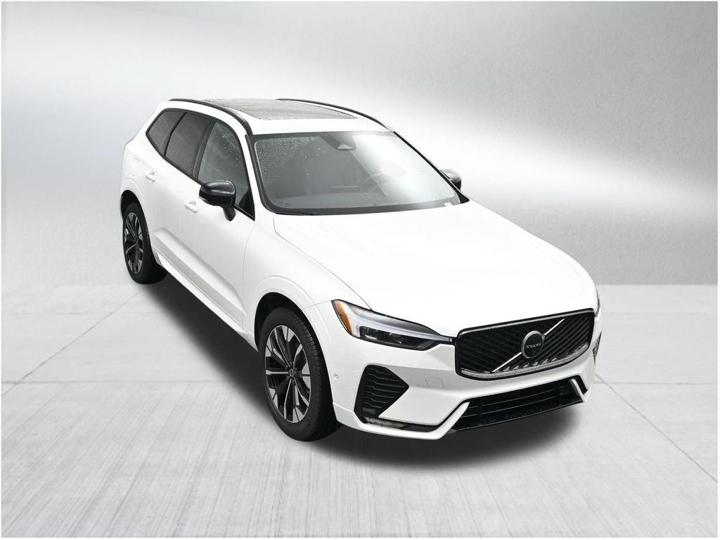 2026 Volvo XC60 B5 Plus