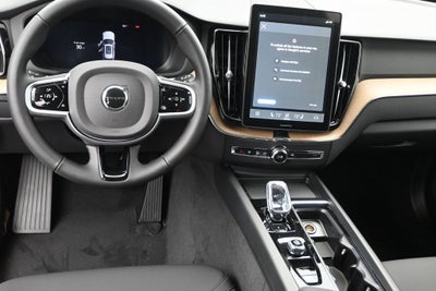 2026 Volvo XC60 B5 Plus