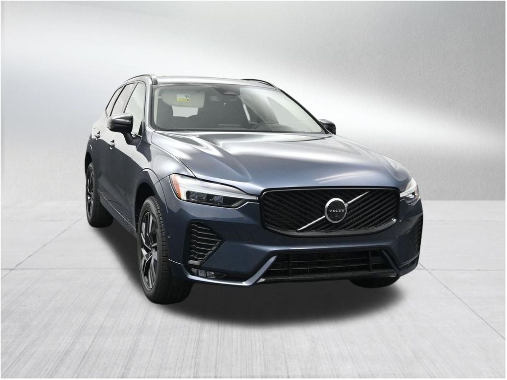 2026 Volvo XC60 B5 Plus