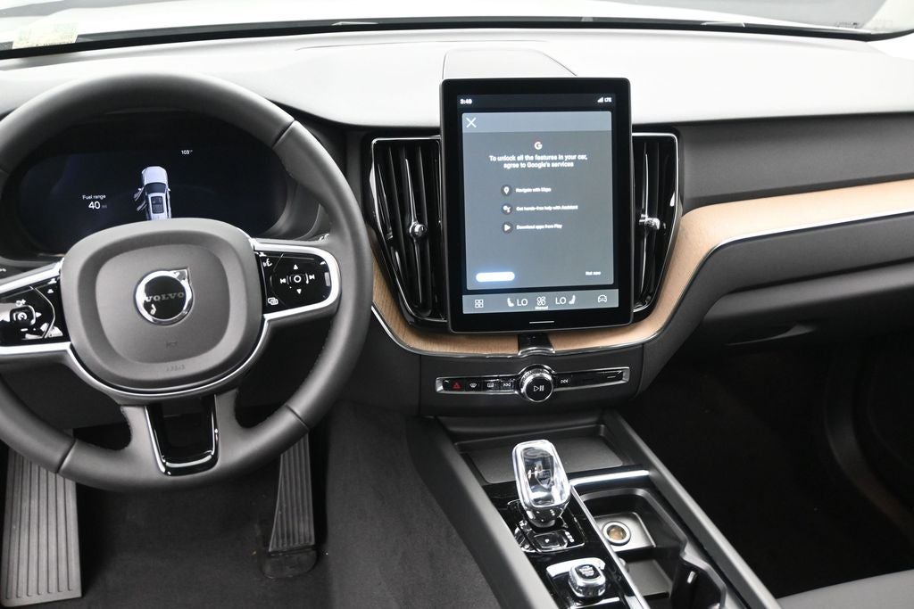 2026 Volvo XC60 B5 Plus