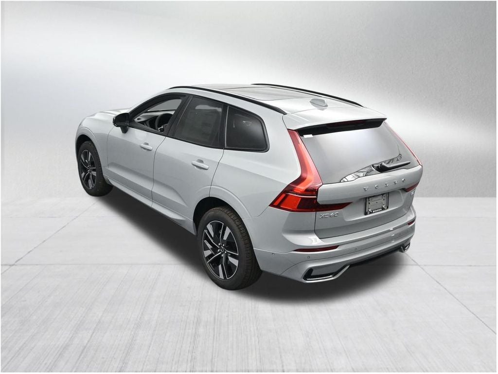 2026 Volvo XC60 B5 Plus