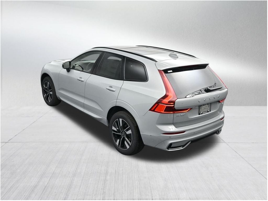 2026 Volvo XC60 B5 Plus