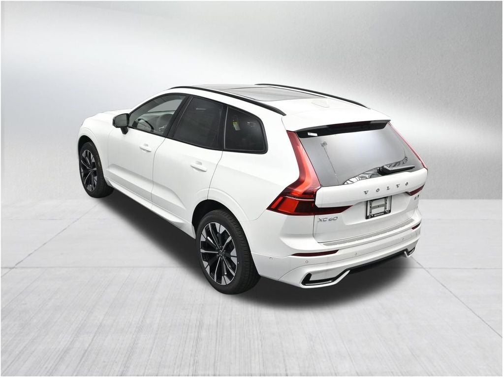 2026 Volvo XC60 B5 Plus