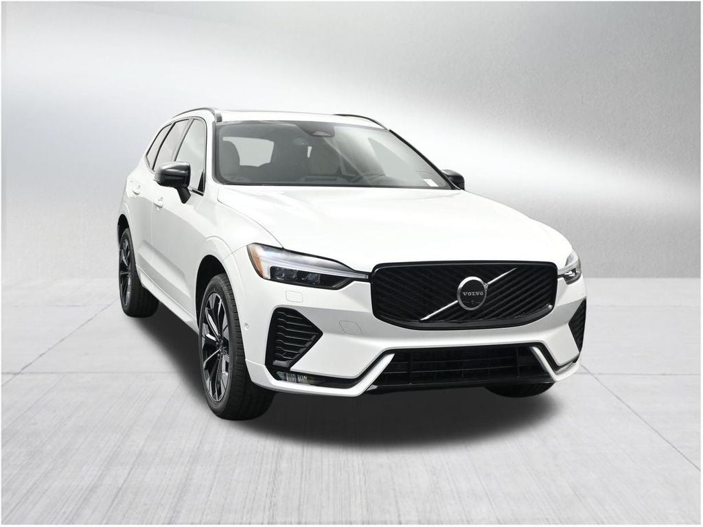 2026 Volvo XC60 B5 Plus