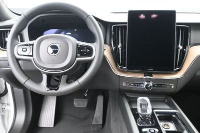 2026 Volvo XC60 B5 Plus