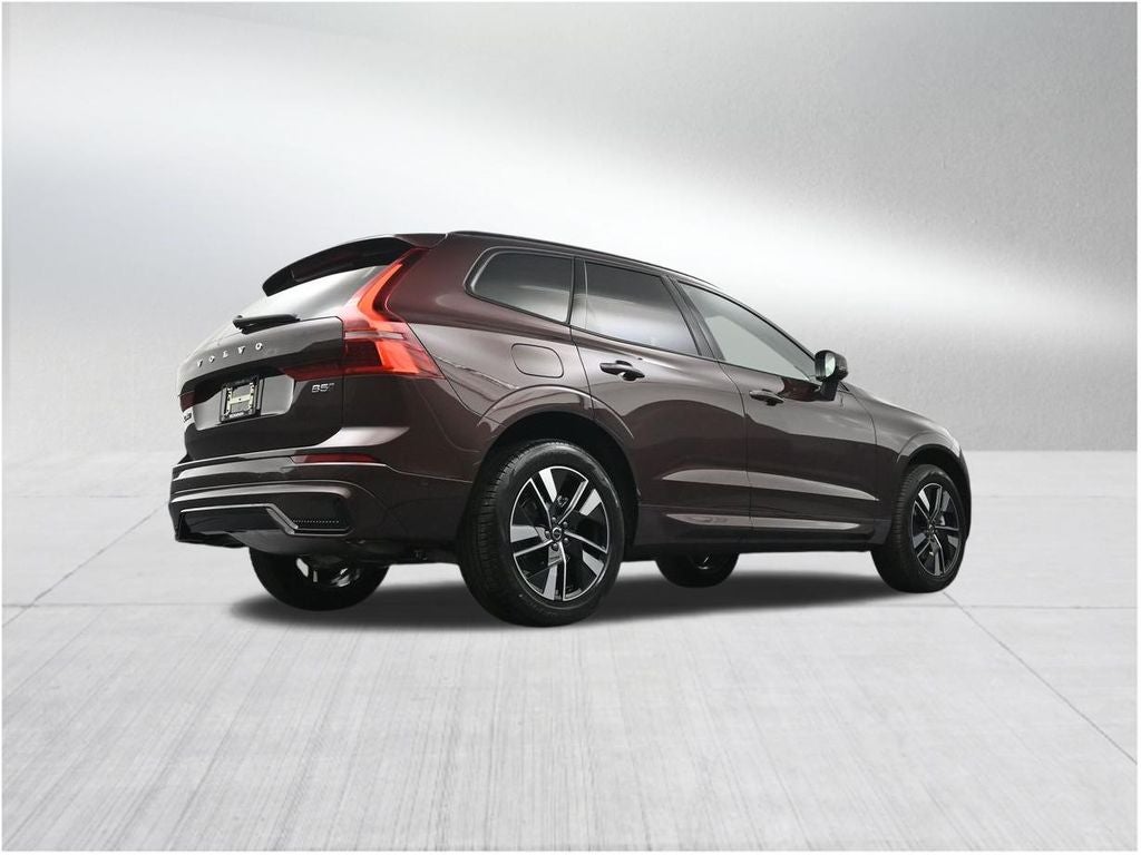 2026 Volvo XC60 B5 Plus