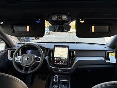 2026 Volvo XC60 B5 Ultra Black Edition