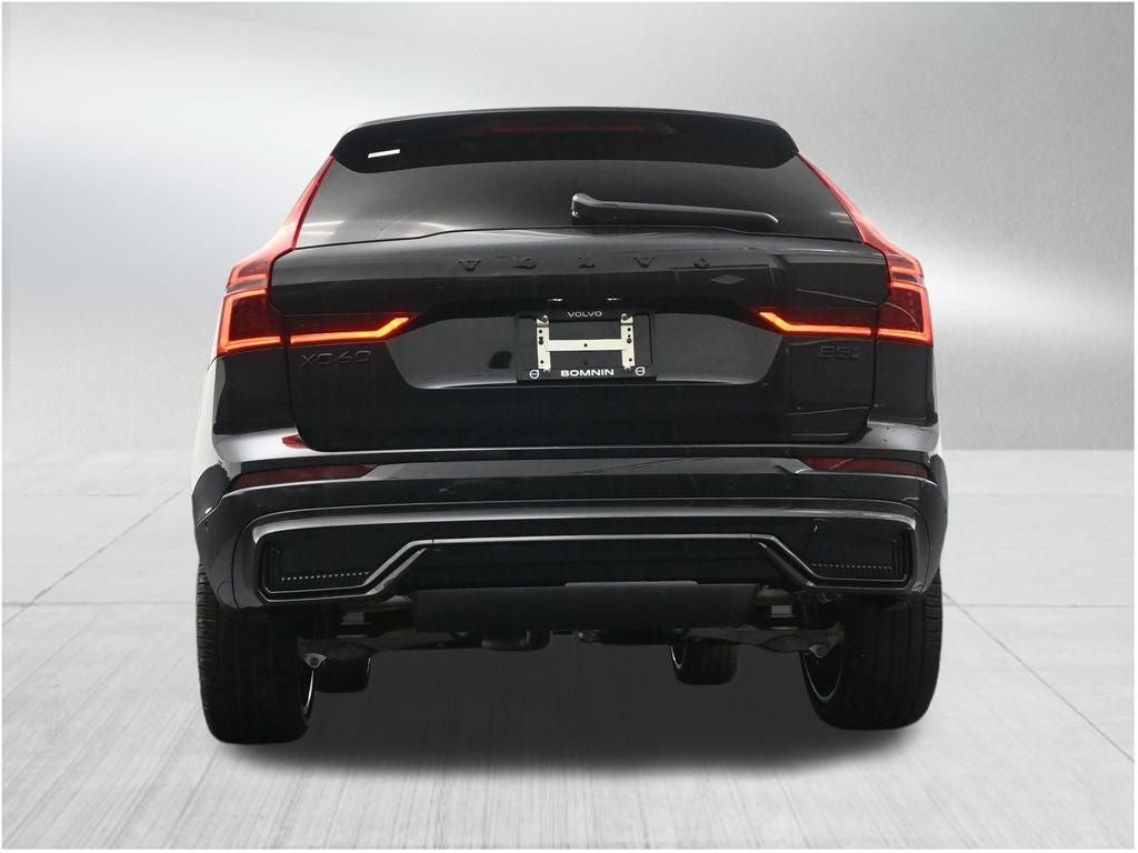 2026 Volvo XC60 B5 Ultra Black Edition