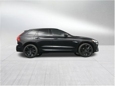 2026 Volvo XC60 B5 Ultra Black Edition