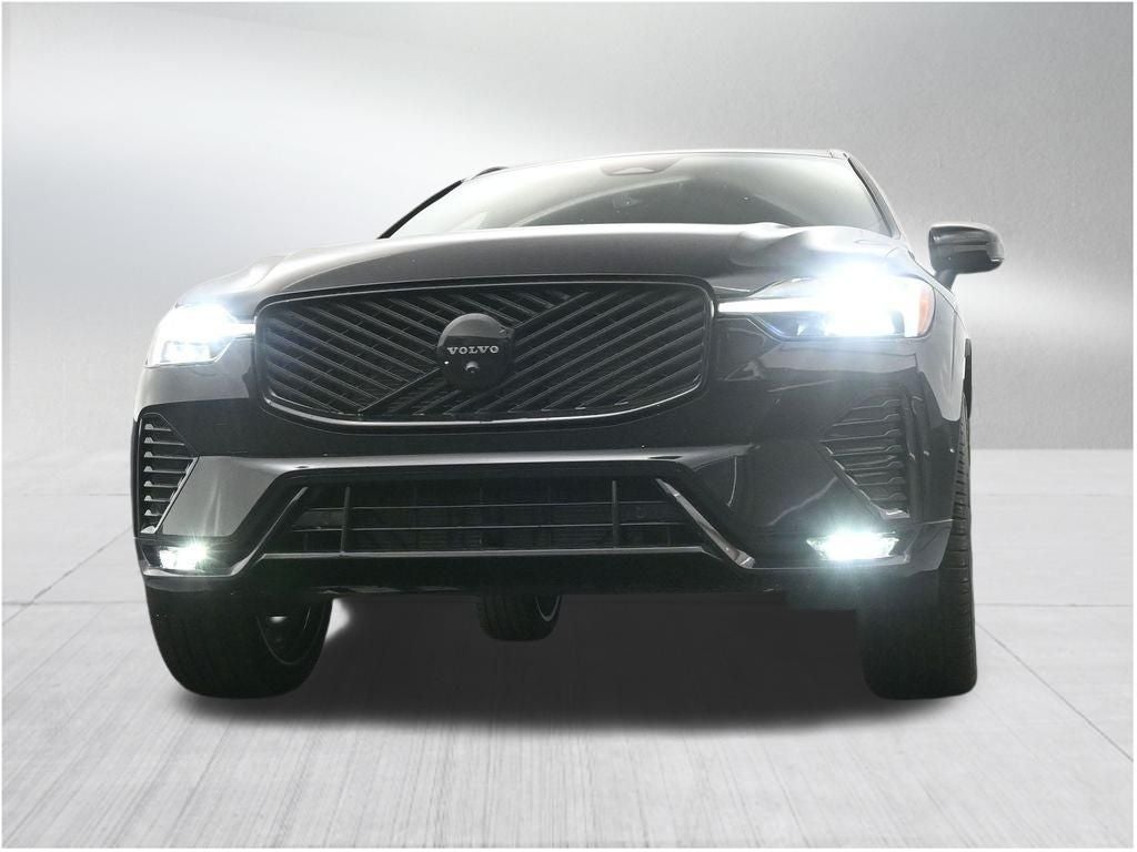 2026 Volvo XC60 B5 Ultra Black Edition