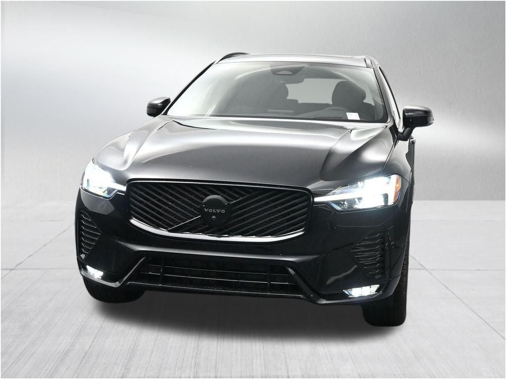 2026 Volvo XC60 B5 Ultra Black Edition