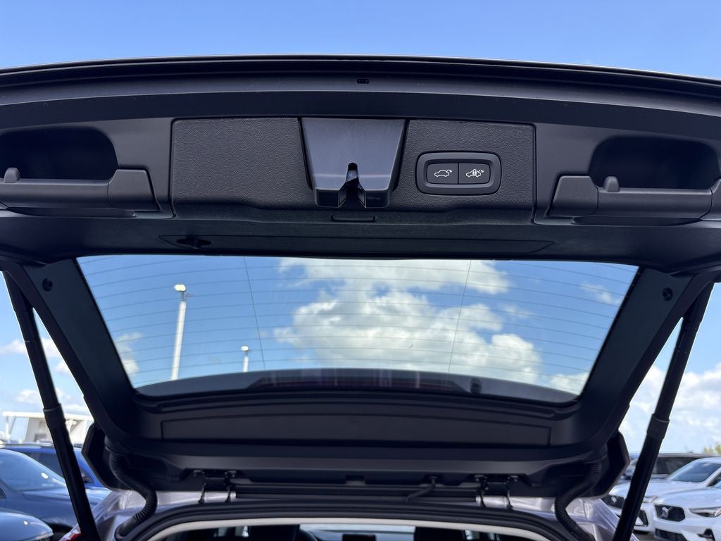 2026 Volvo XC60 B5 Core