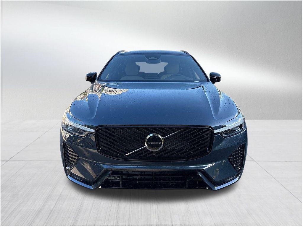 2026 Volvo XC60 B5 Core