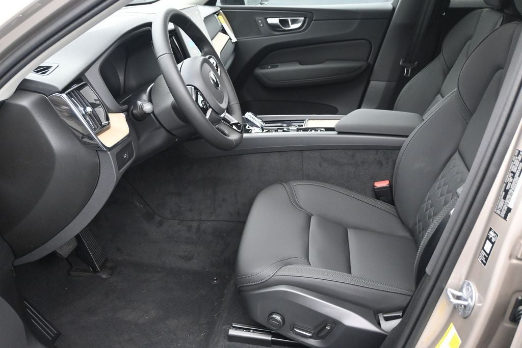 2026 Volvo XC60 B5 Core