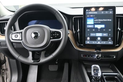 2026 Volvo XC60 B5 Core