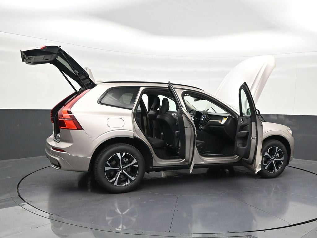 2026 Volvo XC60 B5 Core