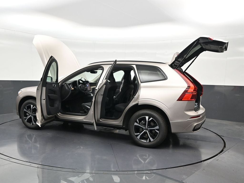 2026 Volvo XC60 B5 Core