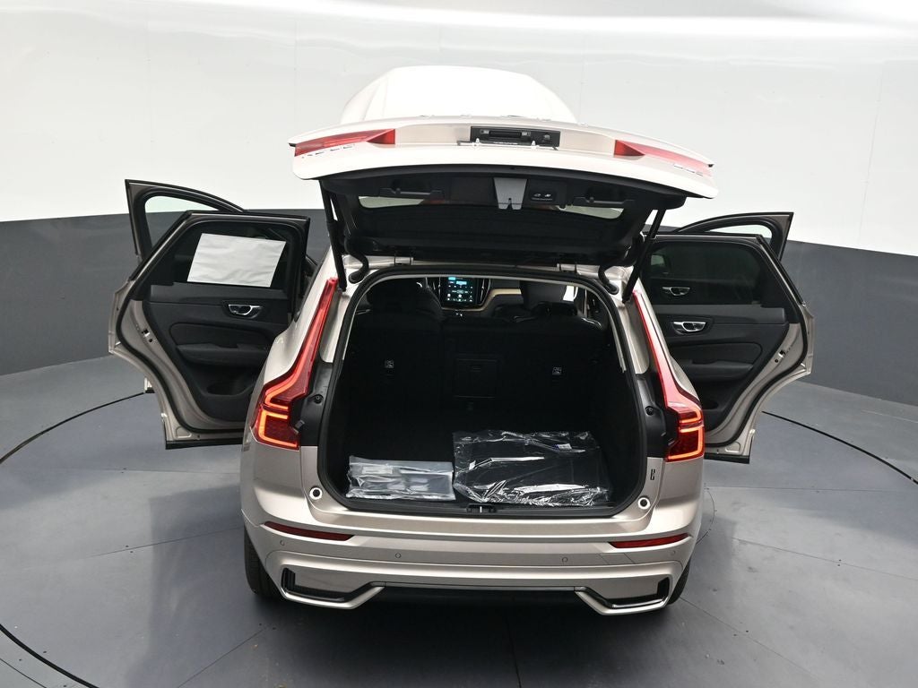 2026 Volvo XC60 B5 Core