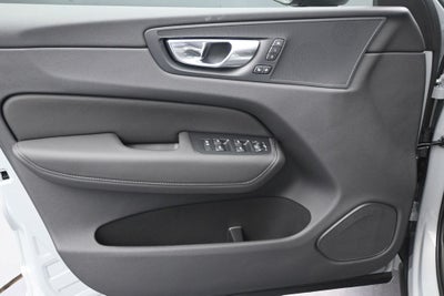 2026 Volvo XC60 B5 Core