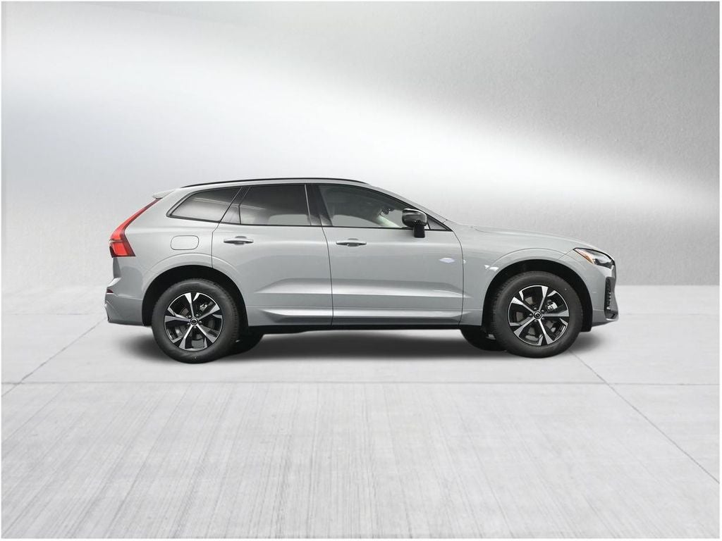 2026 Volvo XC60 B5 Core