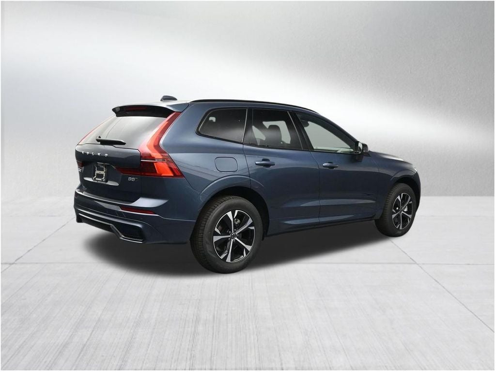2026 Volvo XC60 B5 Core