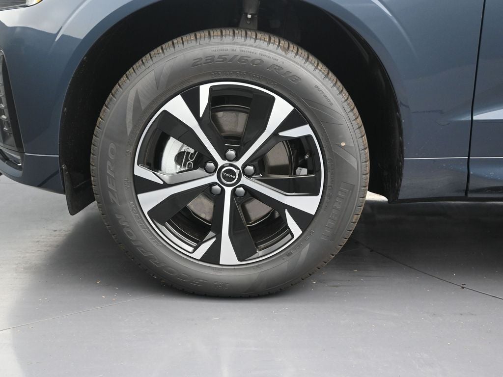 2026 Volvo XC60 B5 Core