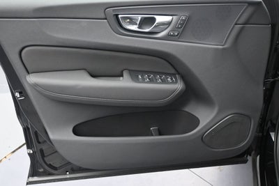 2026 Volvo XC60 B5 Core