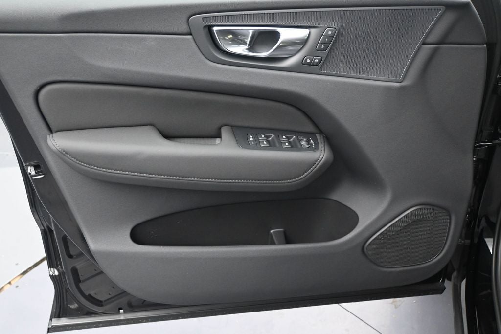 2026 Volvo XC60 B5 Core