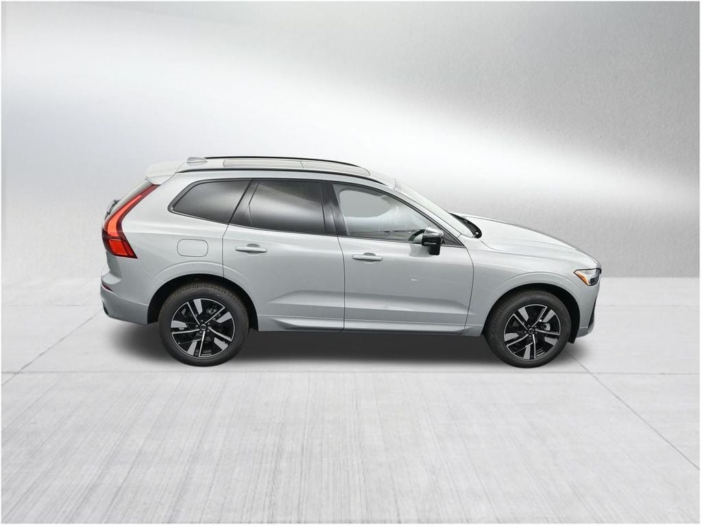 2026 Volvo XC60 B5 Core