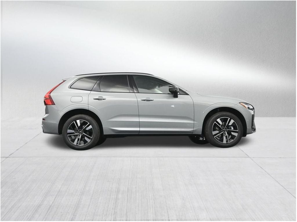 2026 Volvo XC60 B5 Core
