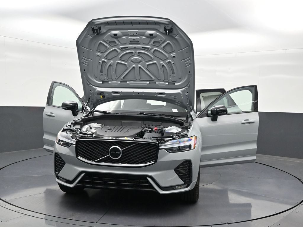 2026 Volvo XC60 B5 Core