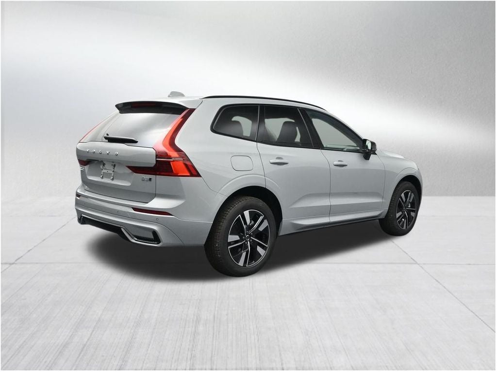 2026 Volvo XC60 B5 Core