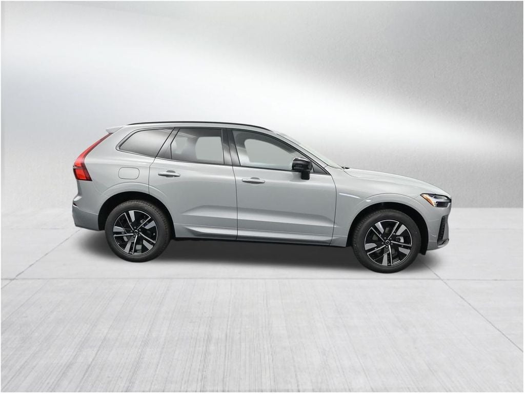 2026 Volvo XC60 B5 Core