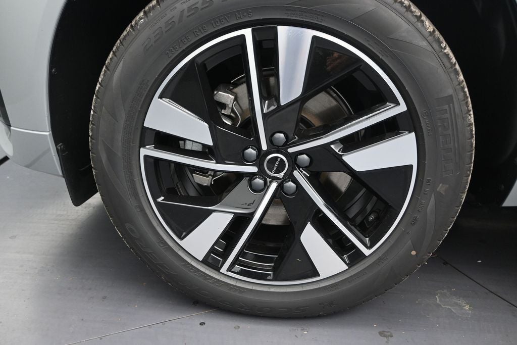 2026 Volvo XC60 B5 Core